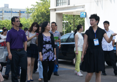 青联委员一行来我校访问