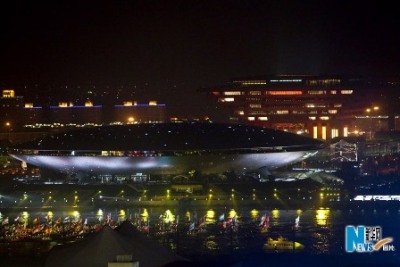 The skies over the Pudong New Area of Shanghai - home of the World Expo - lit up in a display of pyrotechnic brilliance last night. If the trial run is anything to go by, Friday night's fireworks to usher in the long-anticipated opening of the six-month Expo will go off with a bang ... well, many bangs. And the Shanghai Meteorological Bureau said yesterday we can expect slightly cloudy, fine and warm weather on Friday and Saturday, just the ticket for a wow-factor World Expo.