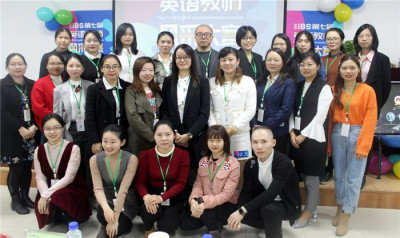 01、两个校区英语教师01.webp.jpg 01、两个校区英语教师01.webp.jpg