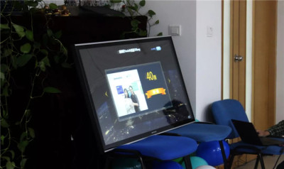 iBS学子代表参与现场投票03.webp.jpg iBS学子代表参与现场投票03.webp.jpg