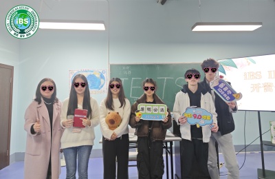 挡脸_副本.jpg 挡脸_副本.jpg