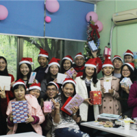 英语82班圣诞礼物交换趴，礼物用心度爆表