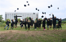 全日制英语54班毕业