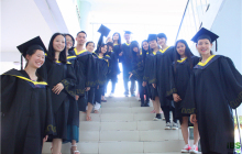 iBS英语52班毕业留念