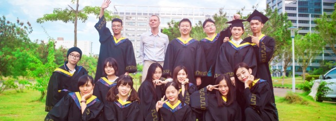 全日制英语146班毕业合影