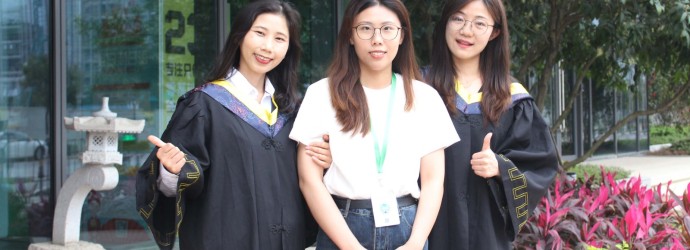 全日制英语208班毕业照留念