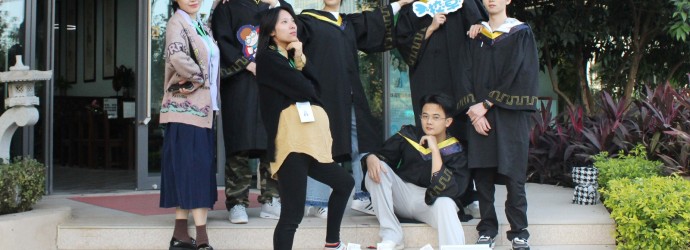 全日制英语214班毕业照留念