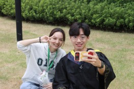 全日制英语213班毕业照留念,哪里学习英语好