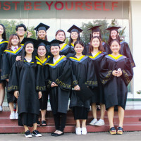 如何通过教材来进行深圳英语学习？