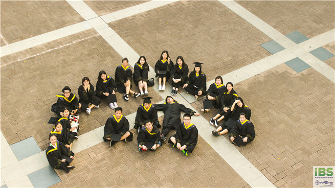 2016年深圳<a class='keyword' href='https://www.zhibs.net/courses/english/' title='英语' target='_black' rel=''>英语</a>专业面临的就业问题