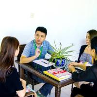 死记硬背已过去iBS外语教零基础学员轻松学英文