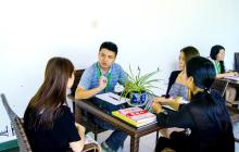 死记硬背已过去iBS外语教零基础学员轻松学英文