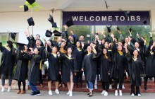 青春常在，莫负年华——全日制英语133班毕业留念