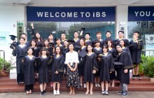 同窗共度，离别依依——全日制英语146班毕业合影