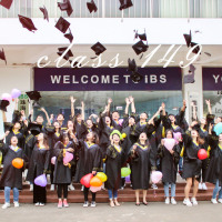 iBS丨匆匆岁月，似水流年——全日制英语149班毕业合影