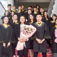 微笑向暖，一路花开——全日制英语154班毕业留念