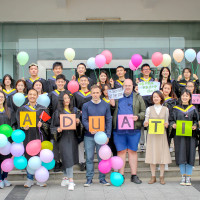 毕业照| 愿你们奔向更明亮的明天