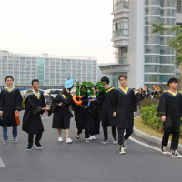 全封闭学校在哪里，全面提高英语的学习方法有哪些？