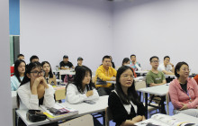 iBS|各自努力，顶峰相见——致全日制英语210班