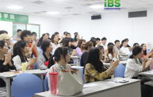 嘉兴成人学英语哪里好，成人英语的学习要点是什么？