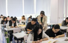 iBS | 终于等到你！多图直击英语新班报到现场！