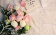 别再错！“姐弟恋” 英语可不是 “sister - brother love”，正确说法是……