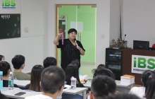 珠海英语学校：为什么听过了这么多道理，却依然学不好英语？